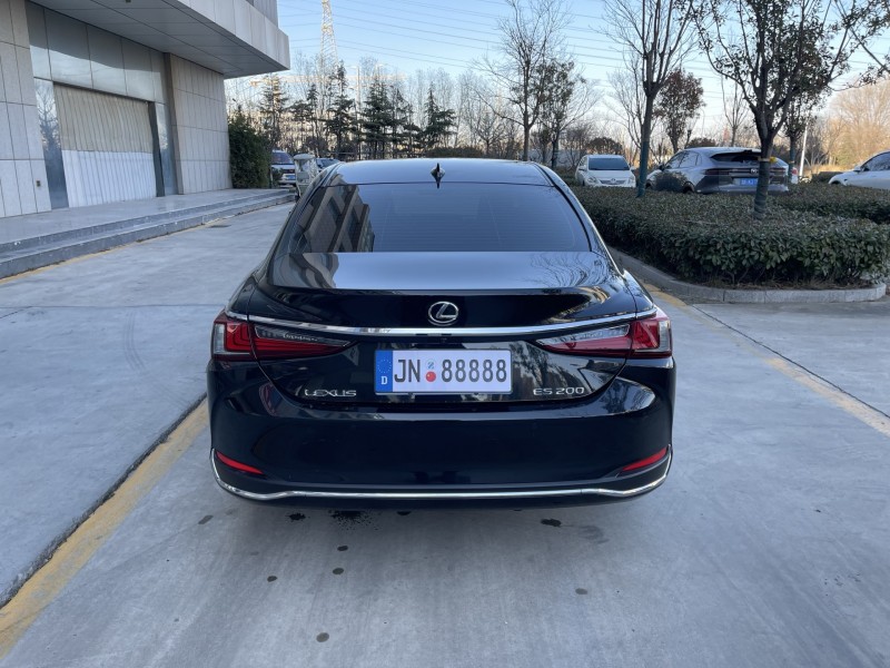 济宁23年雷克萨斯ES9