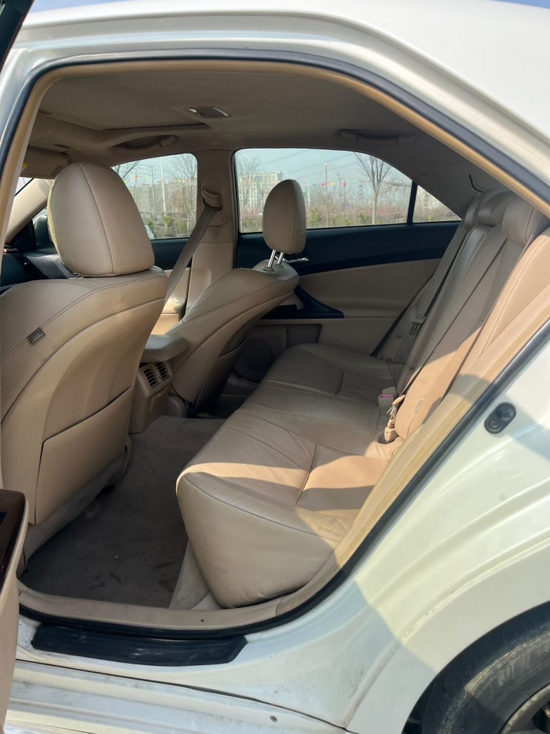 宿迁12年丰田锐志5