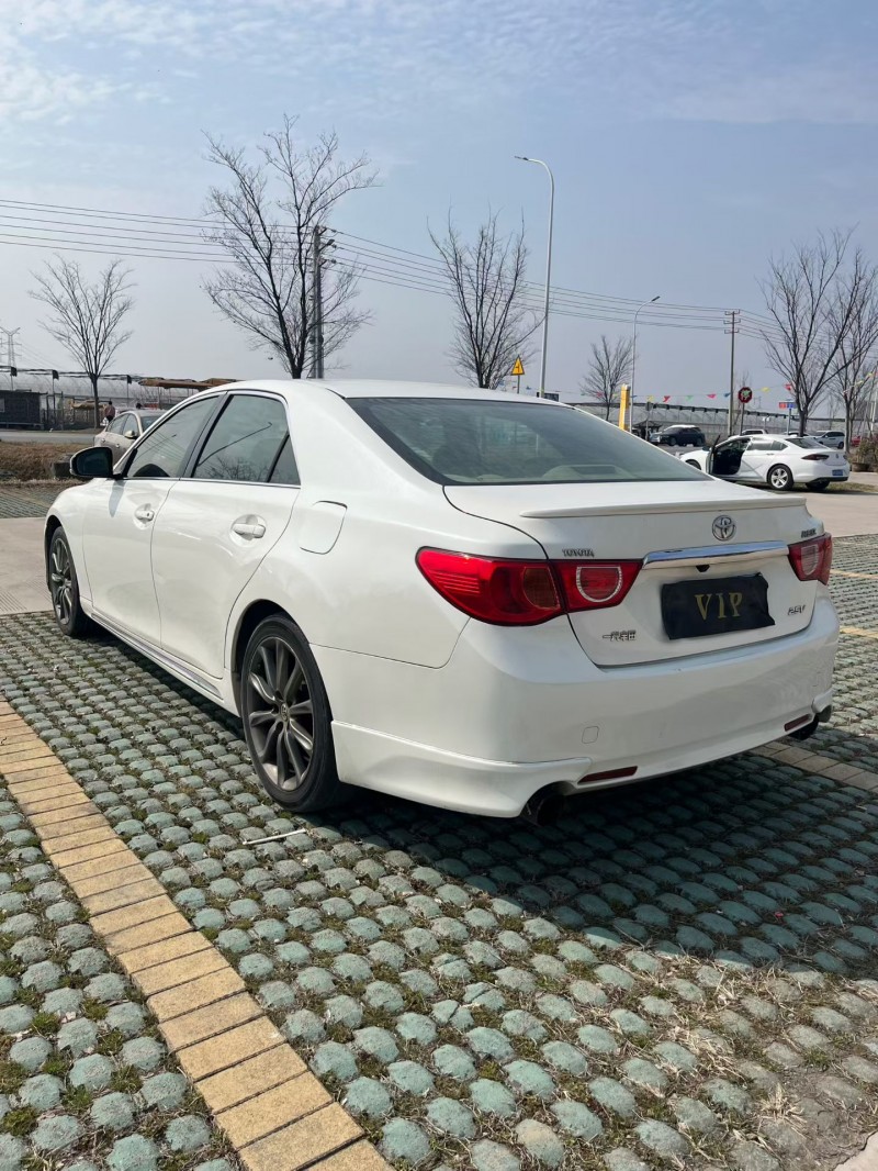 宿迁12年丰田锐志9