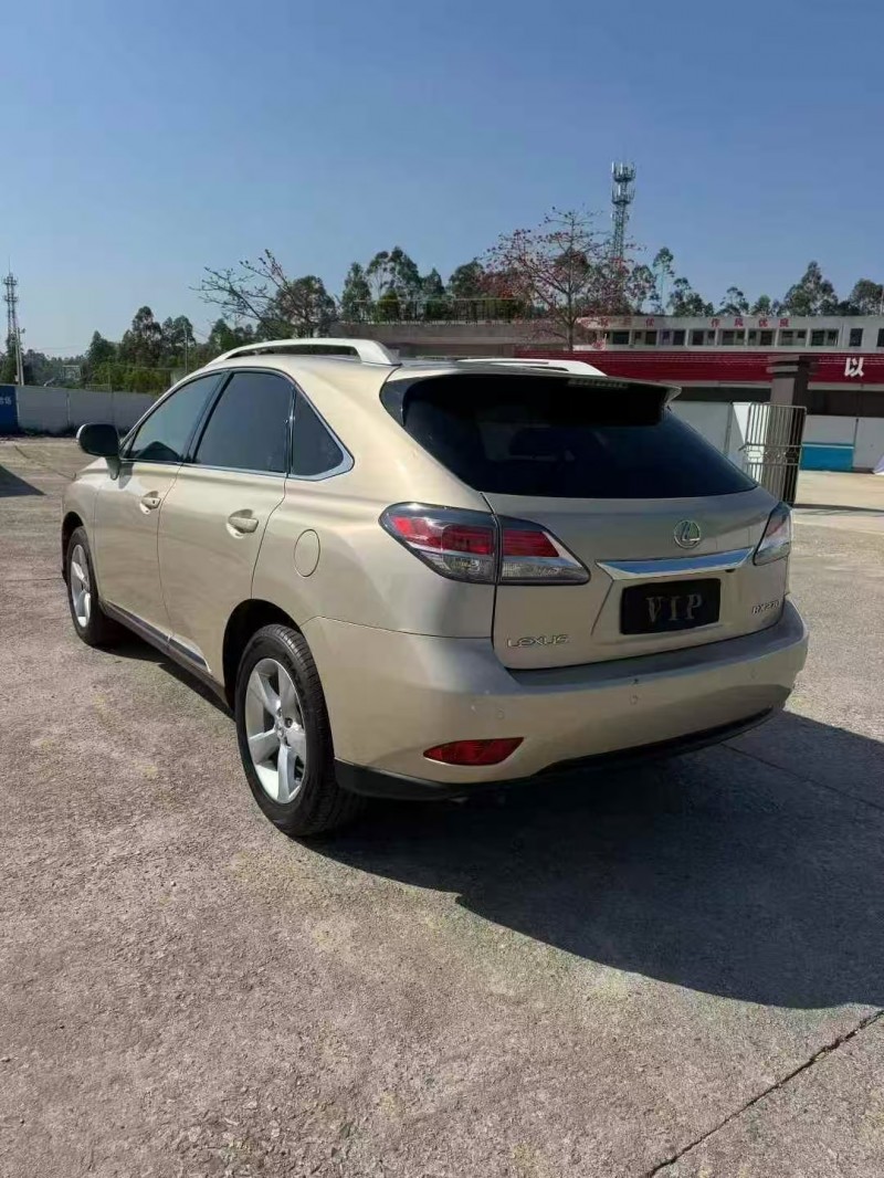 广州12年雷克萨斯RX8