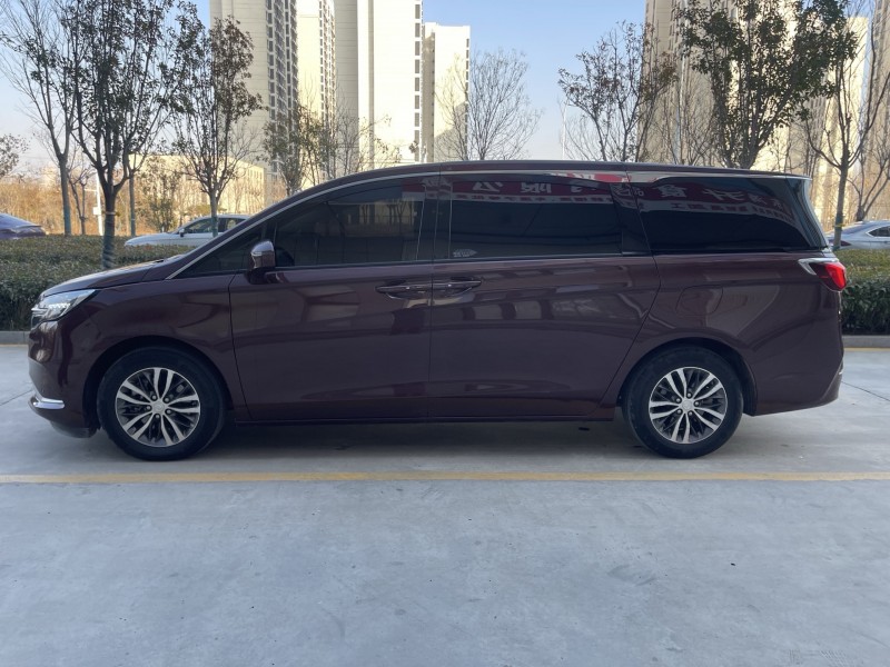 濟寧22年別克GL89