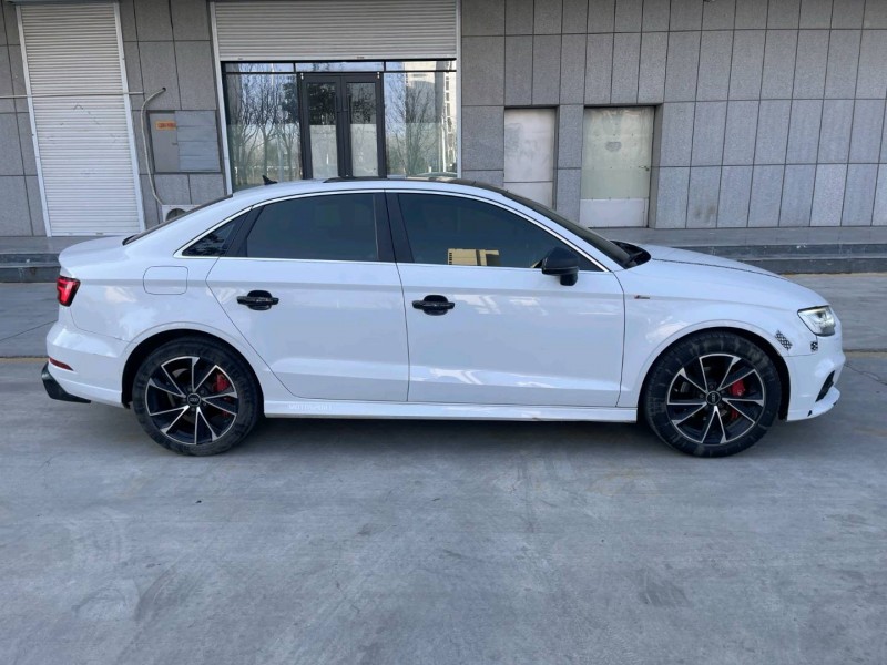 濟寧19年奧迪A33