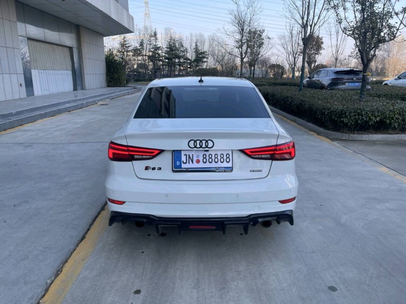 濟寧19年奧迪A39