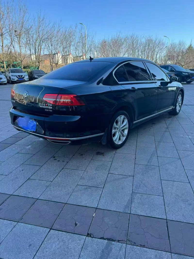 承德19年大众迈腾8