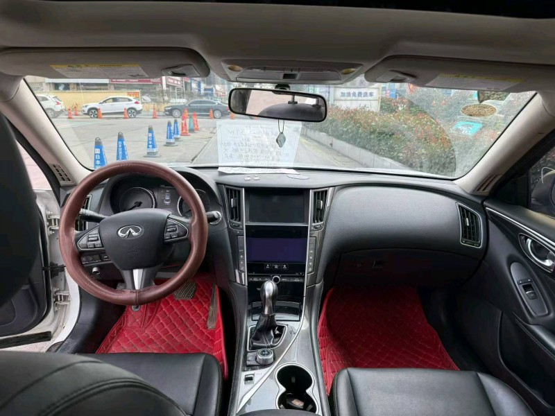 襄阳17年英菲尼迪Q505