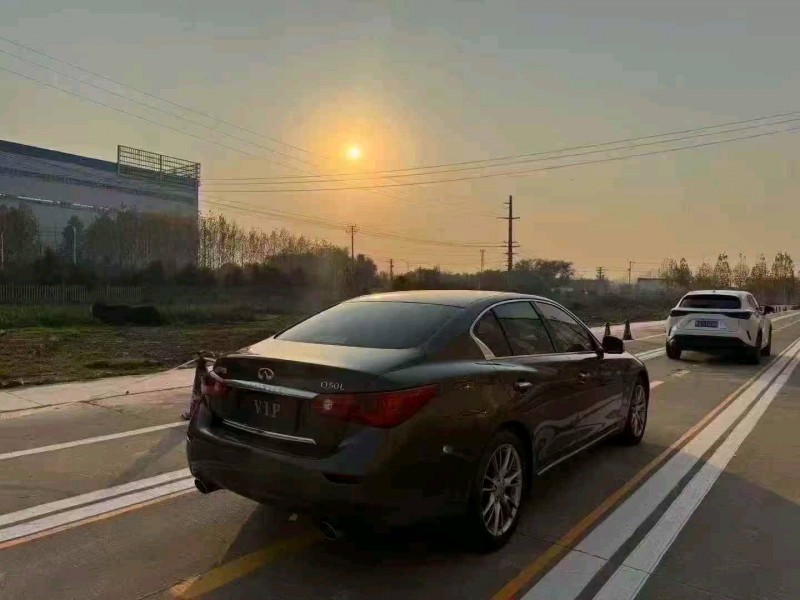 菏泽16年英菲尼迪Q507