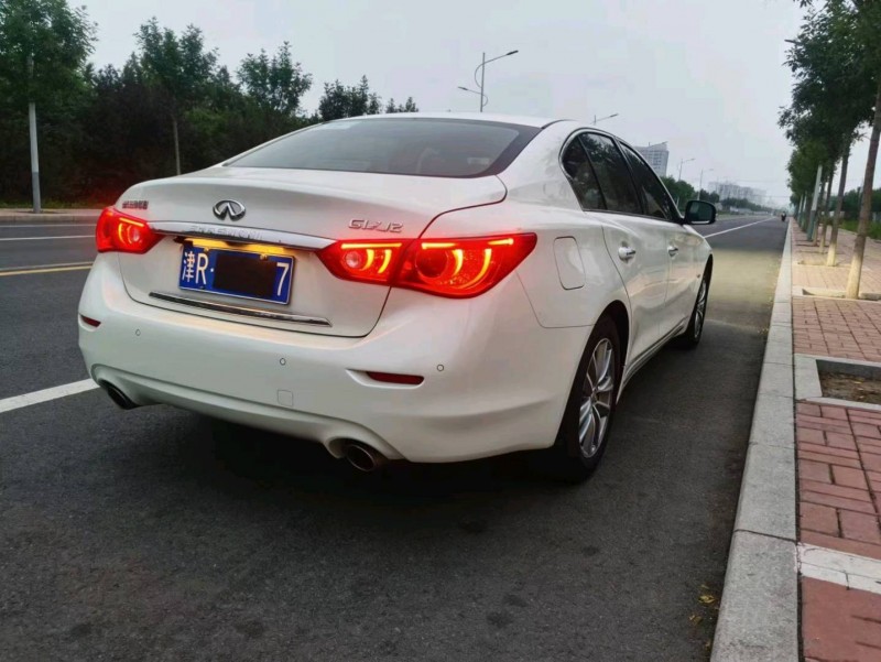 天津15年英菲尼迪Q50L2