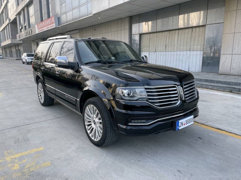 济宁18年林肯领航员3