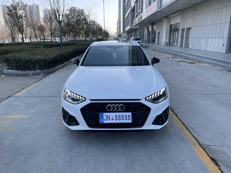 济宁24年奥迪A4L1