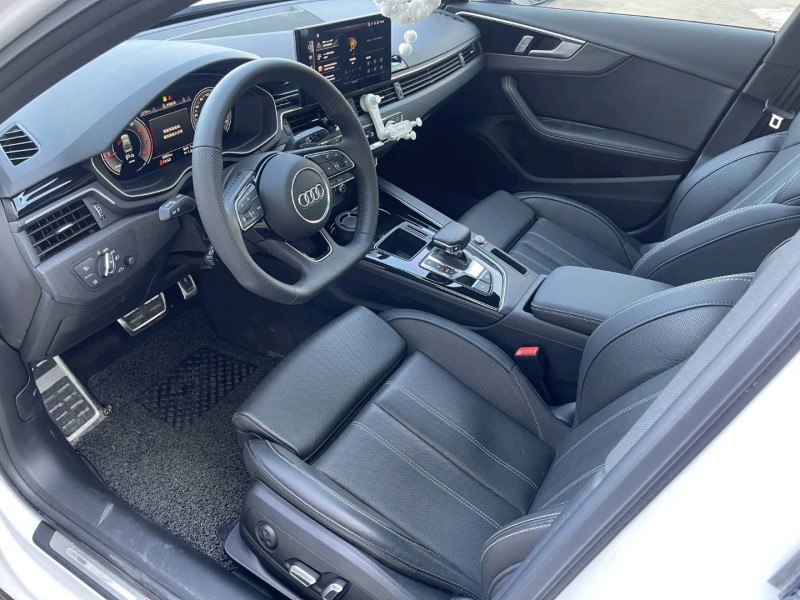 济宁24年奥迪A4L7