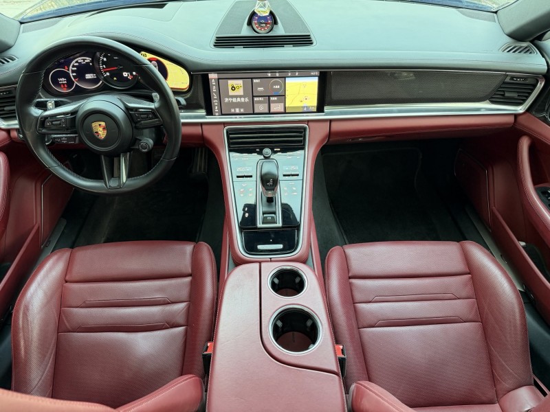 济宁21年保时捷帕拉梅拉3