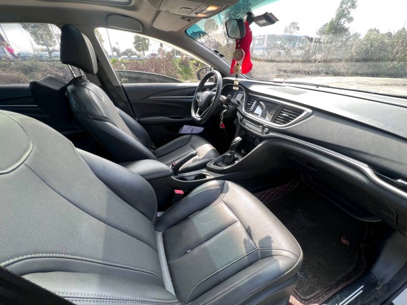 长沙21年别克英朗5