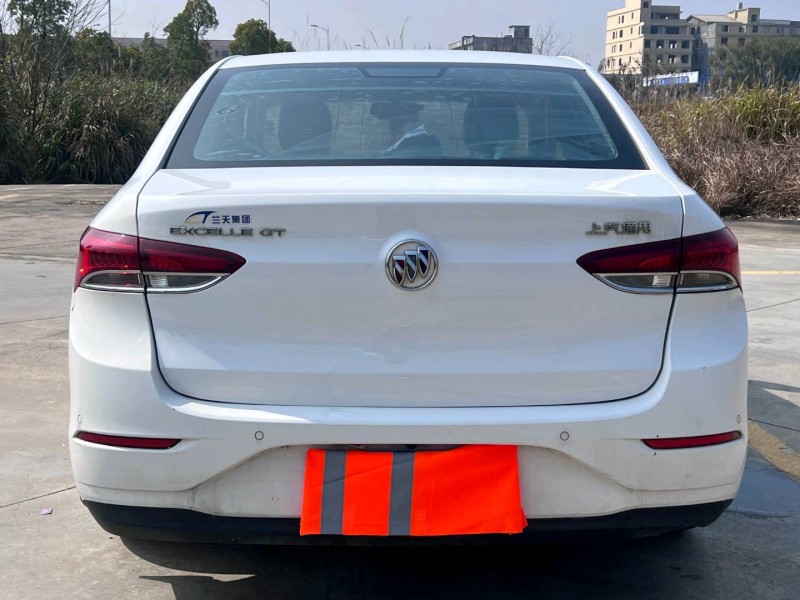 长沙21年别克英朗8