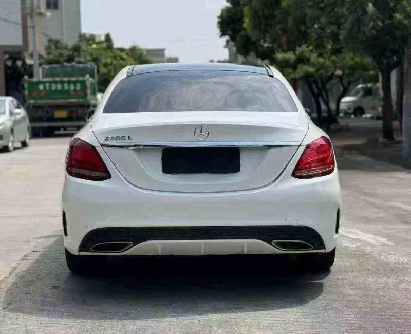 湛江17年奔驰C9