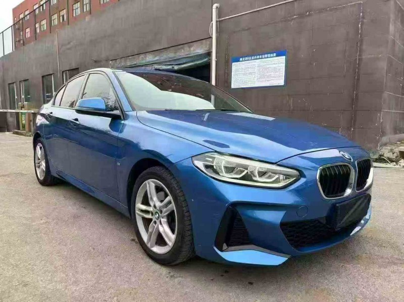 遵义19年宝马1系2