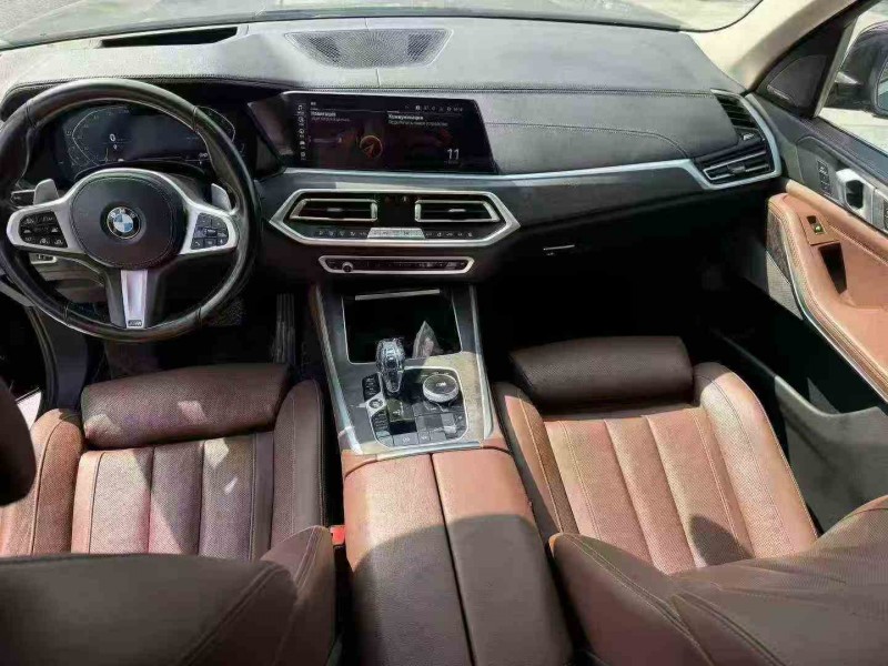 金華21年寶馬X53