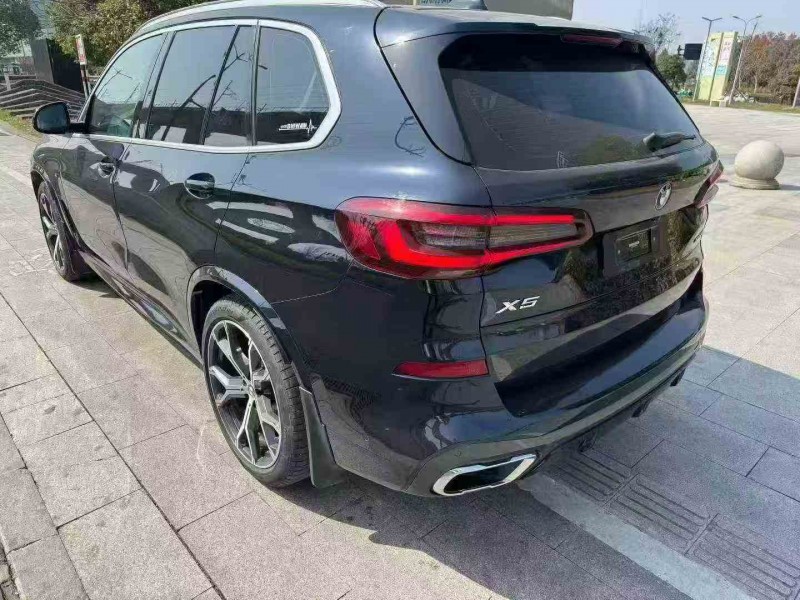 金華21年寶馬X55