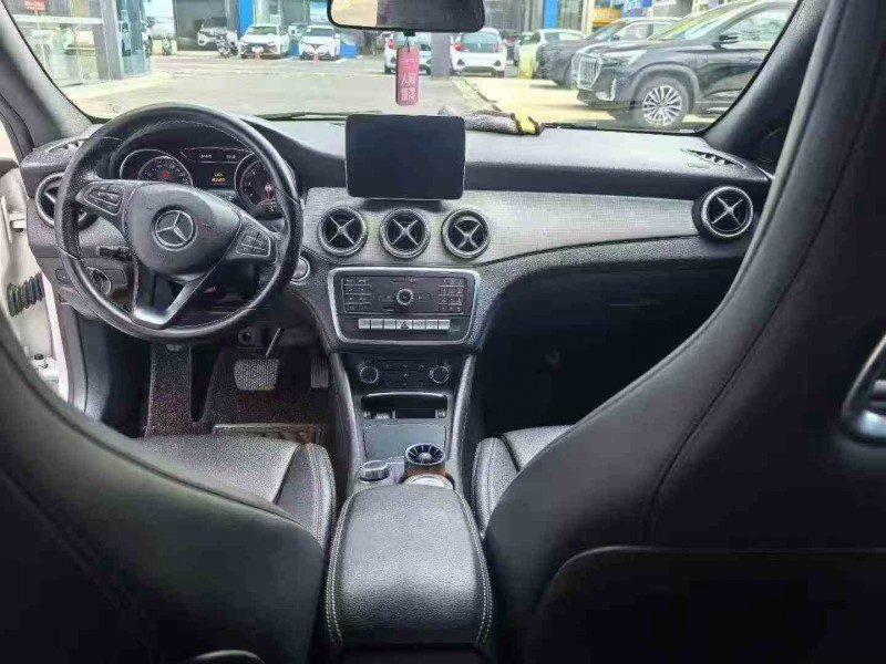 荆州18年奔驰CLA5