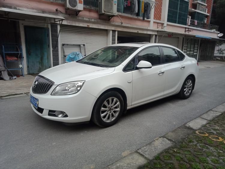 聊城13年别克英朗2