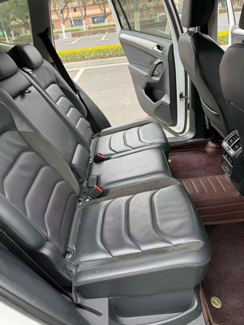 常州19年大众途观5