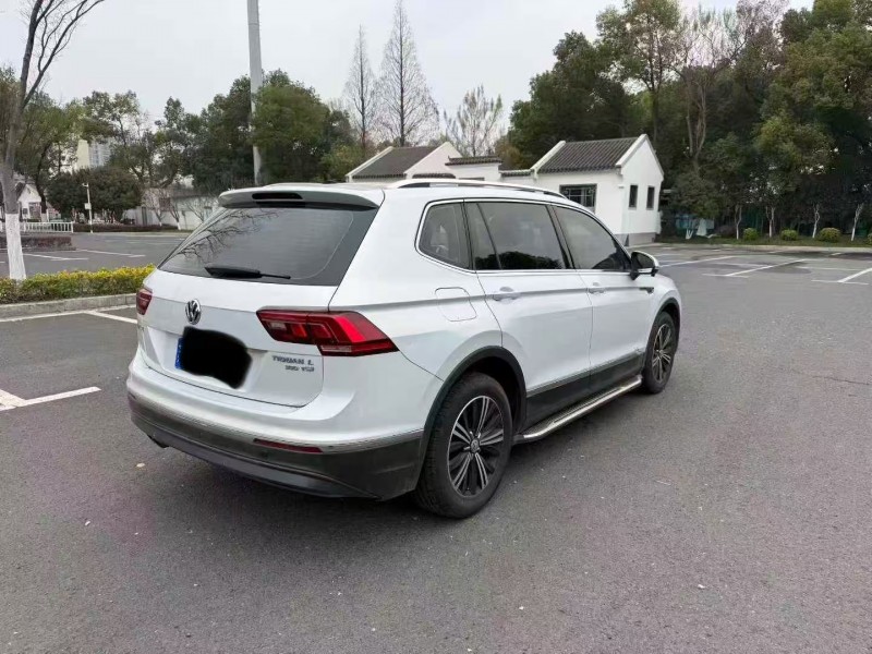 常州19年大众途观8