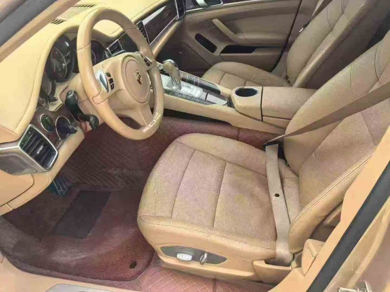 荆州12年保时捷帕拉梅拉5