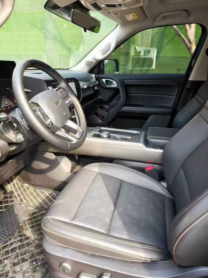 成都25年哈弗大狗4