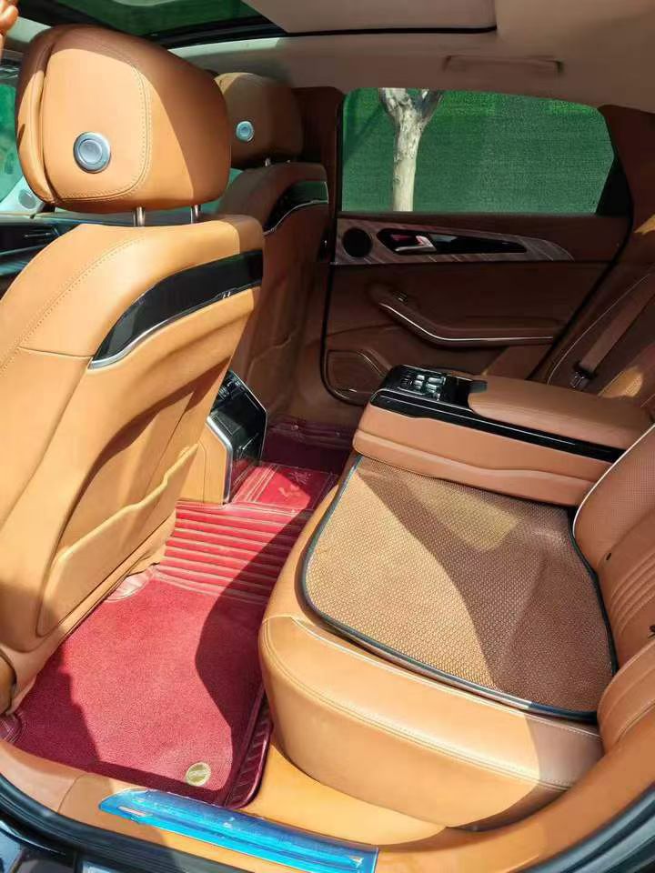 成都22年红旗H95