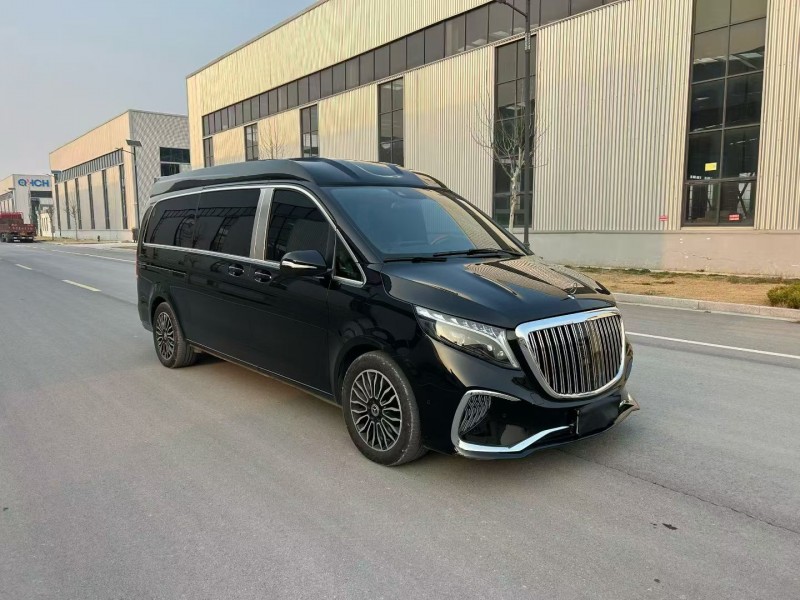 徐州24年奔馳威霆2