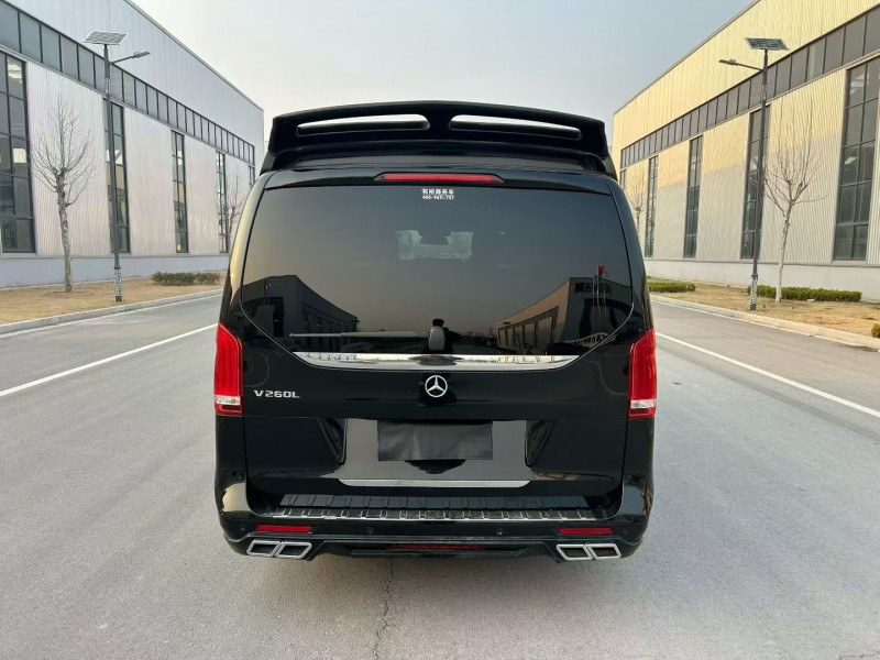 徐州24年奔馳威霆9