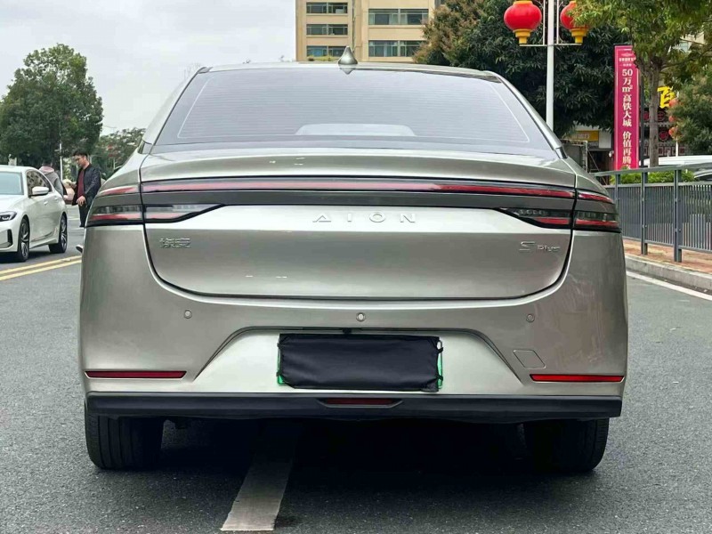 湛江25年傳祺埃安S9