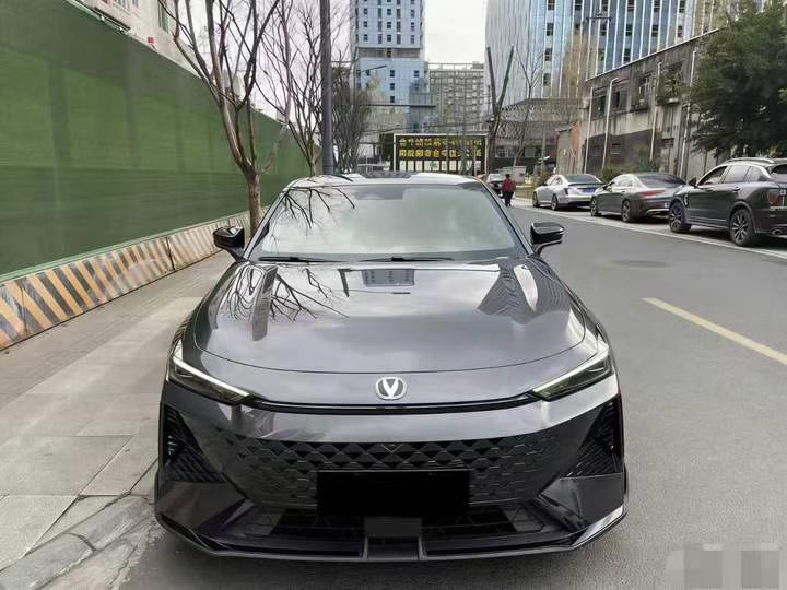 成都24年长安汽车UNI1