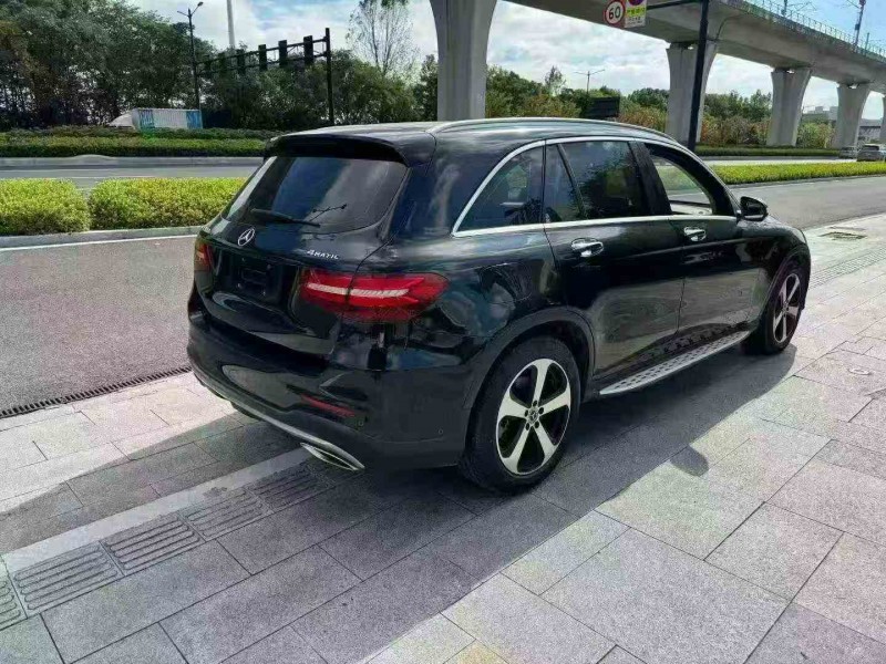 温州19年奔驰GLC9