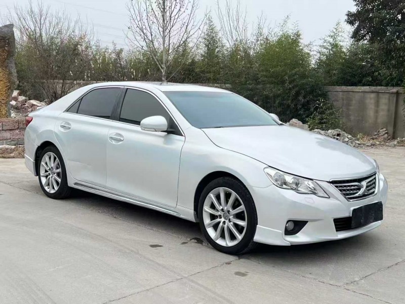 徐州12年丰田锐志2