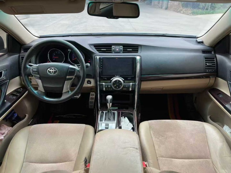 徐州12年丰田锐志5