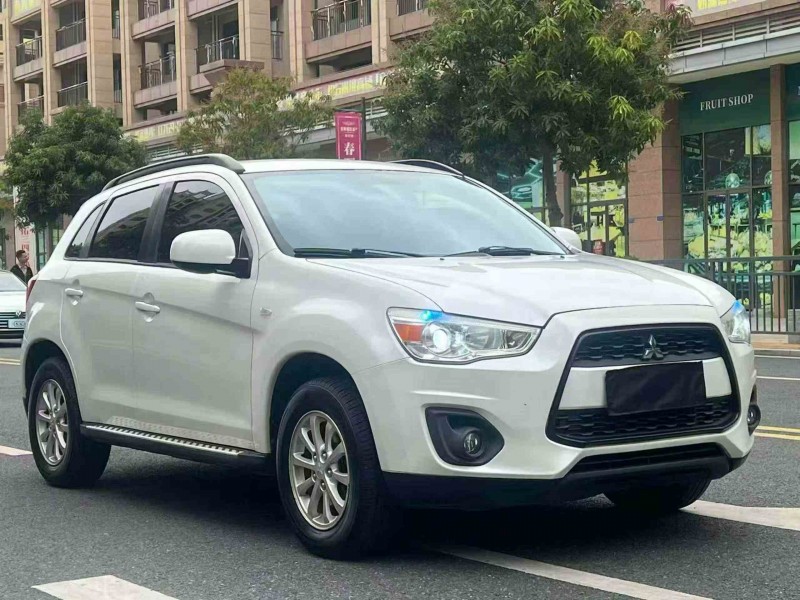 佛山15年三菱勁炫2