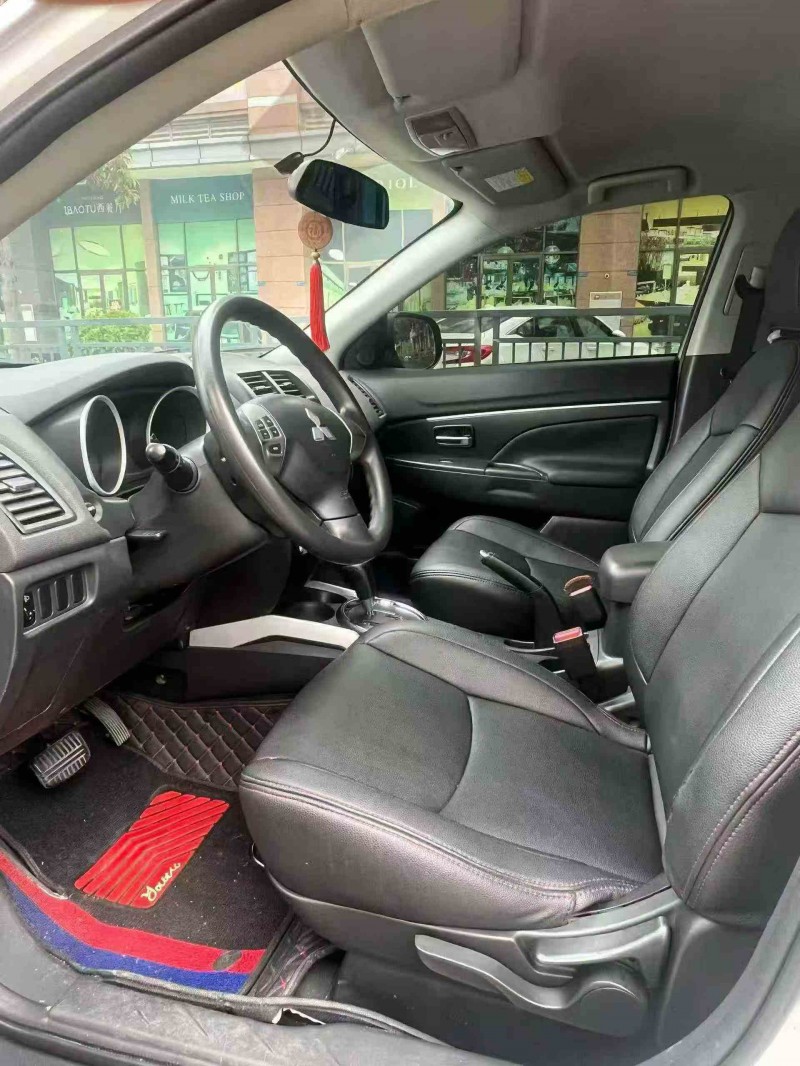 佛山15年三菱勁炫5