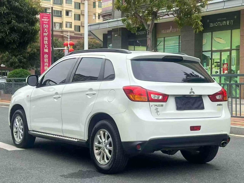 佛山15年三菱勁炫7