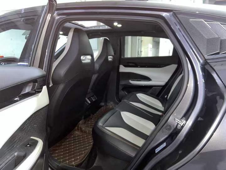 成都24年长安汽车UNI6