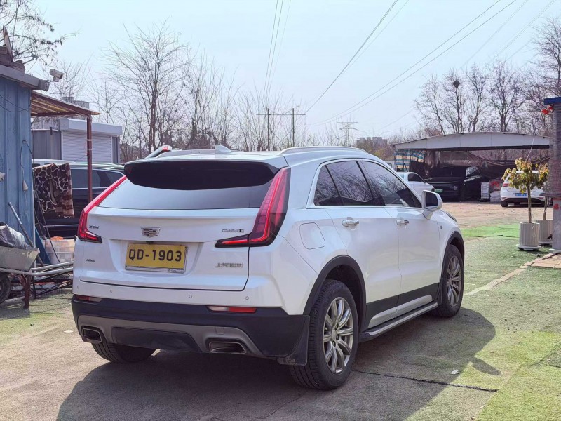 青岛20年凯迪拉克XT44