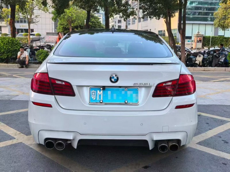 深圳15年宝马5系8