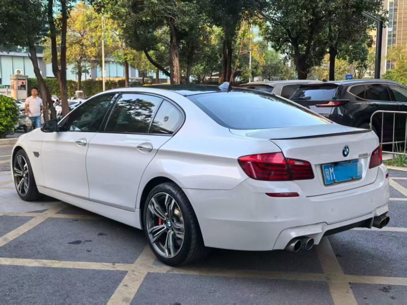 深圳15年宝马5系9