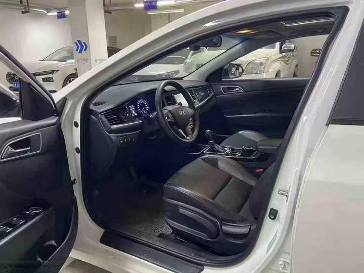 成都19年现代名图4