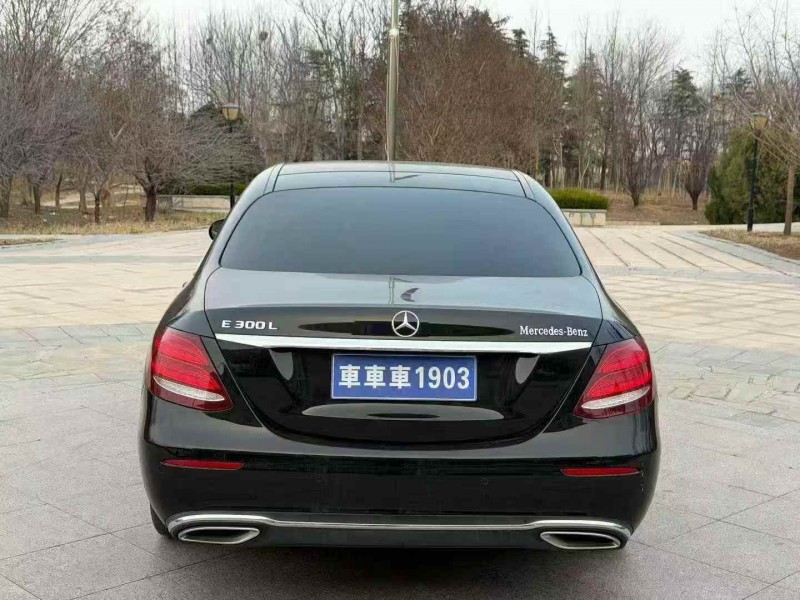 東營18年奔馳E9