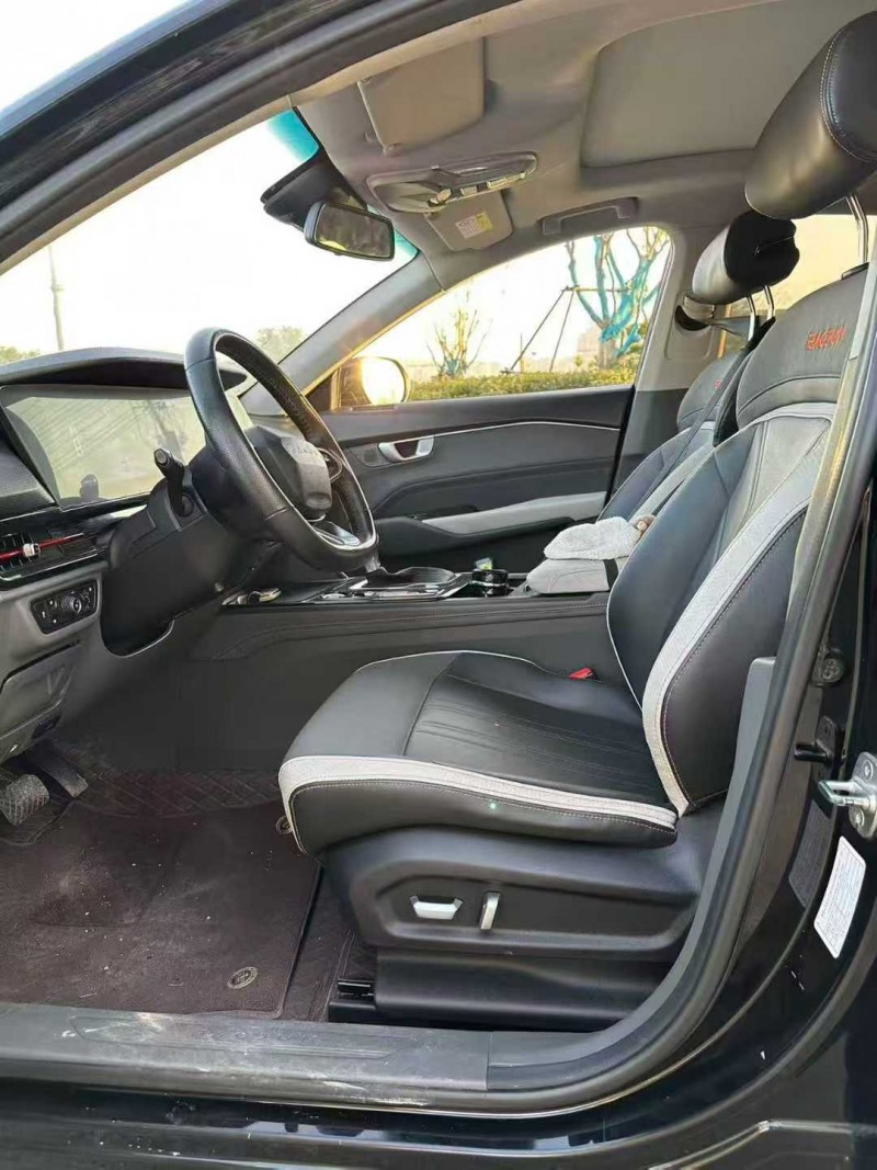 蘇州20年寶駿RC63