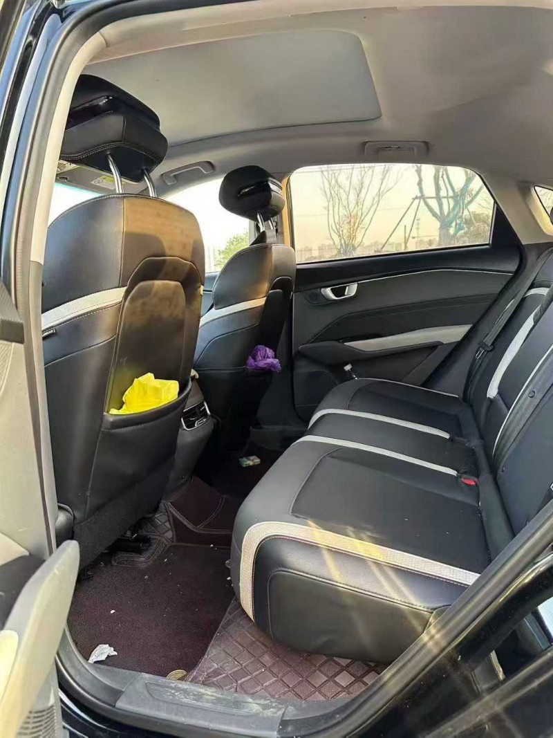 蘇州20年寶駿RC65