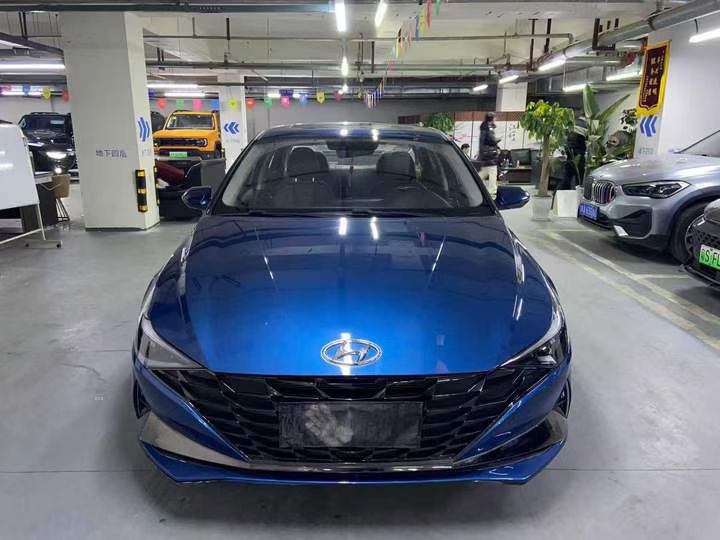 成都22年现代伊兰特1