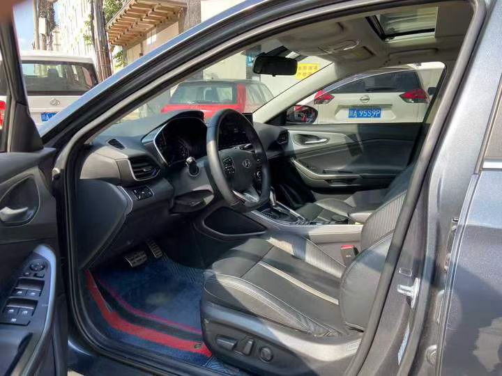 成都21年现代菲斯塔4