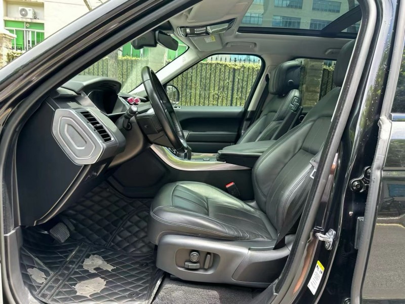 深圳21年路虎攬勝運動6