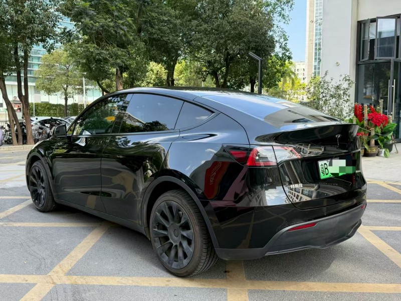 深圳22年特斯拉MODEL Y7